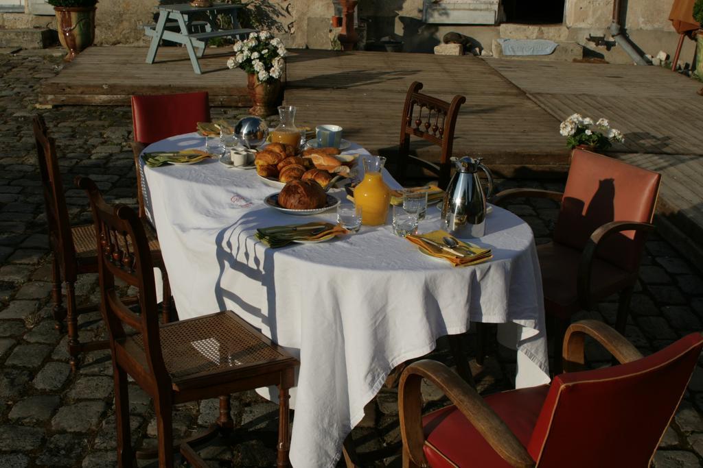 Bed and Breakfast Les Douves Онзен Номер фото