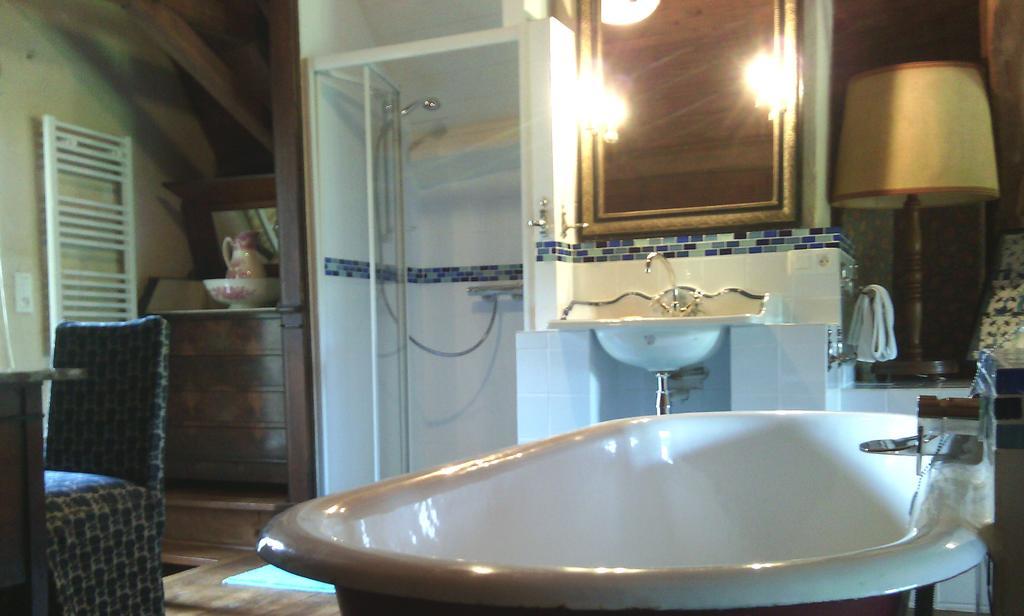 Bed and Breakfast Les Douves Онзен Номер фото